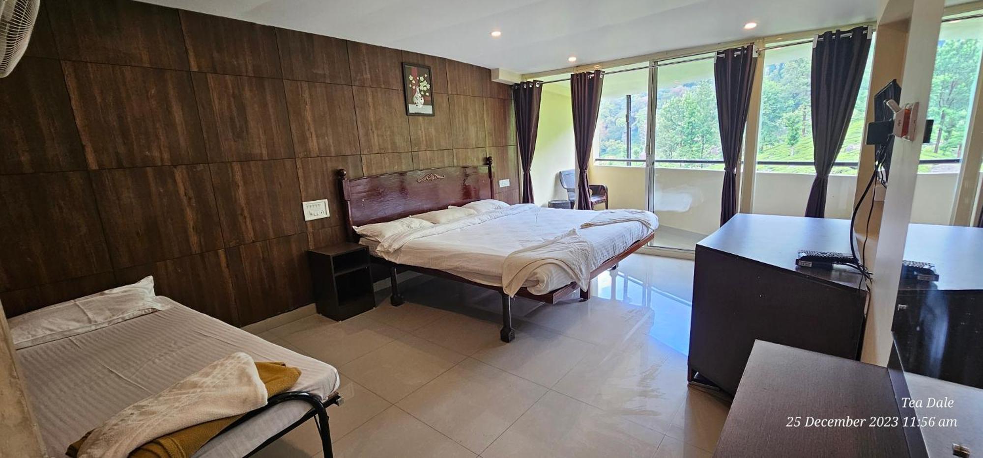Tea Dale - All Rooms With Tea Estate View Муннар Номер фото